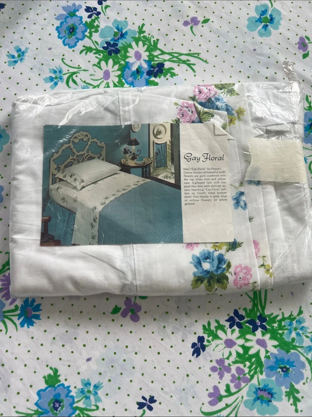 Vintage Sheet Pequot 100% Cotton - Floral
